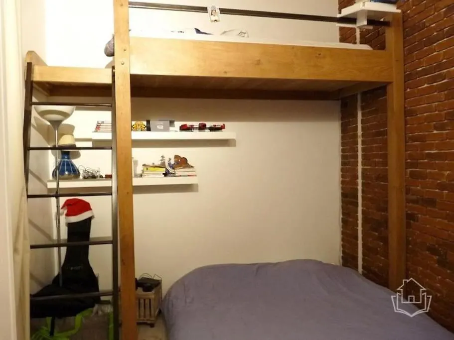 Apartament Loft Tres Calme Centre De Paryż